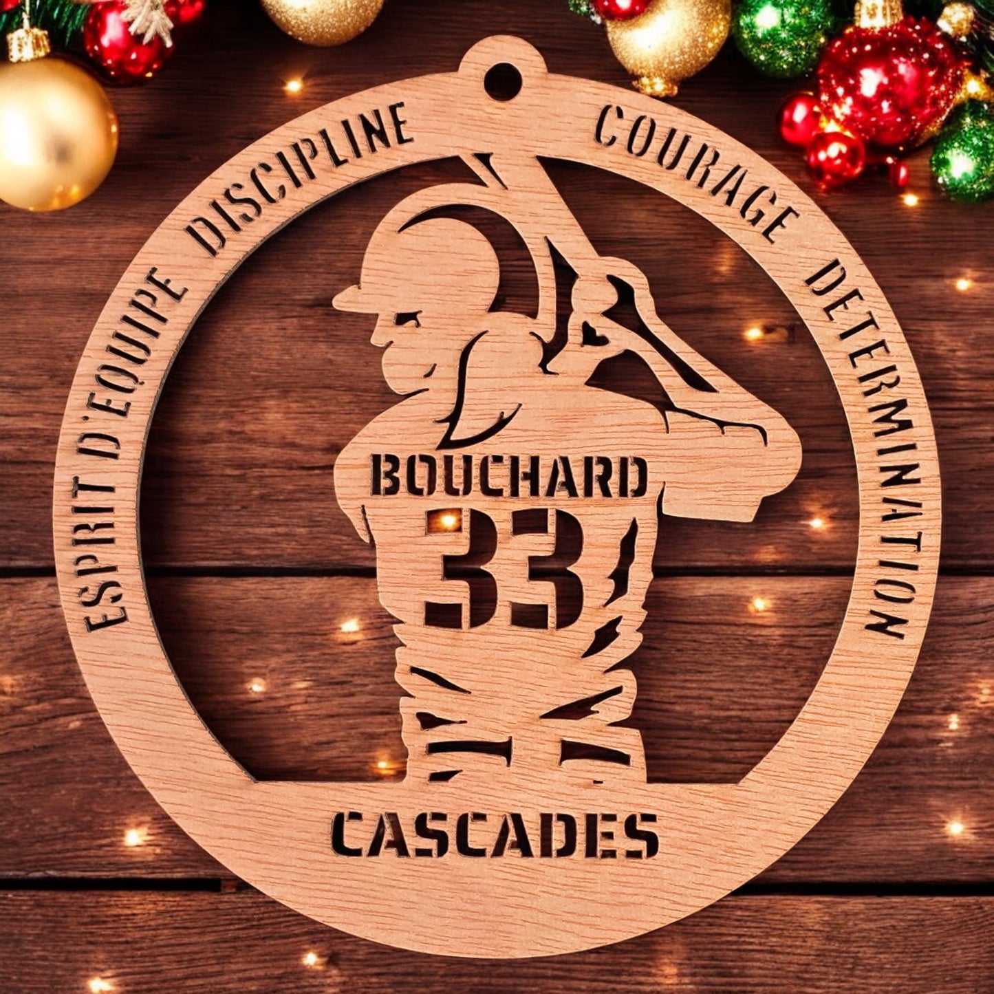 Ornement de joueur de baseball en bois personnalisé – version fille