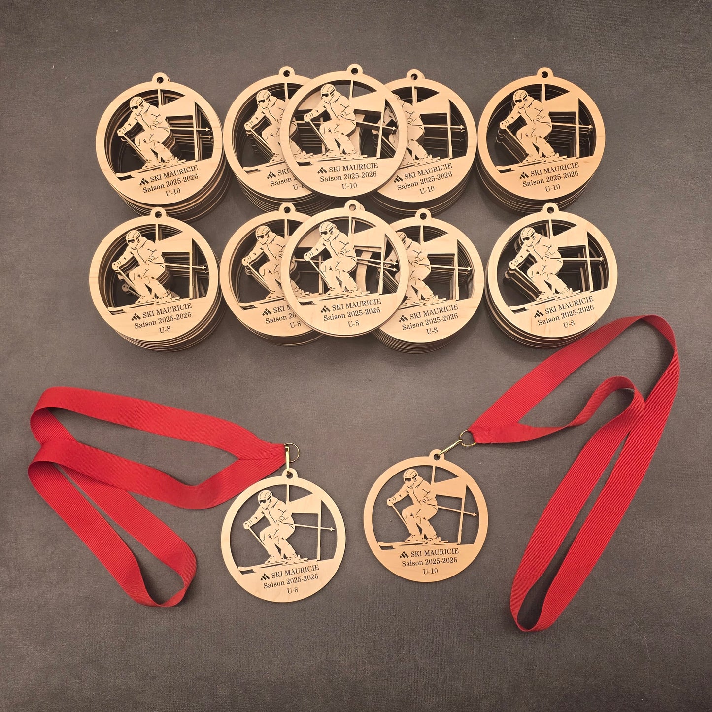 Custom wooden ski medals for Ski Mauricie tournament | Ornemoi